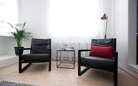 Maison Nationale City Flats & Suites